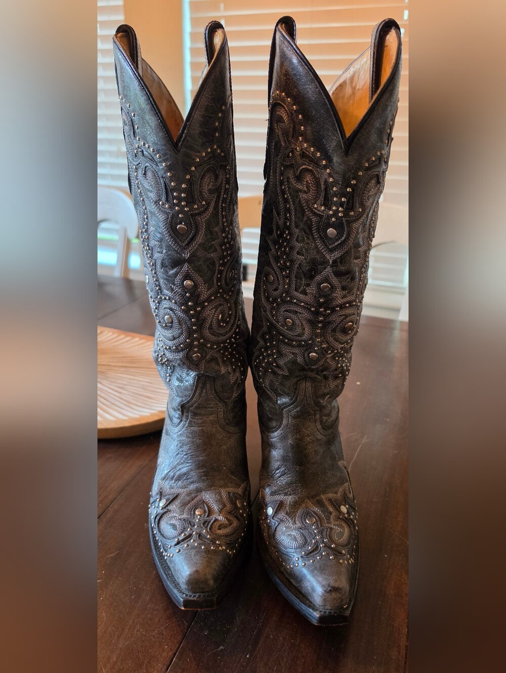 Vintage Corral Grey Embroidered Studded Cowboy Boots - Corral - Picture 2 of 10